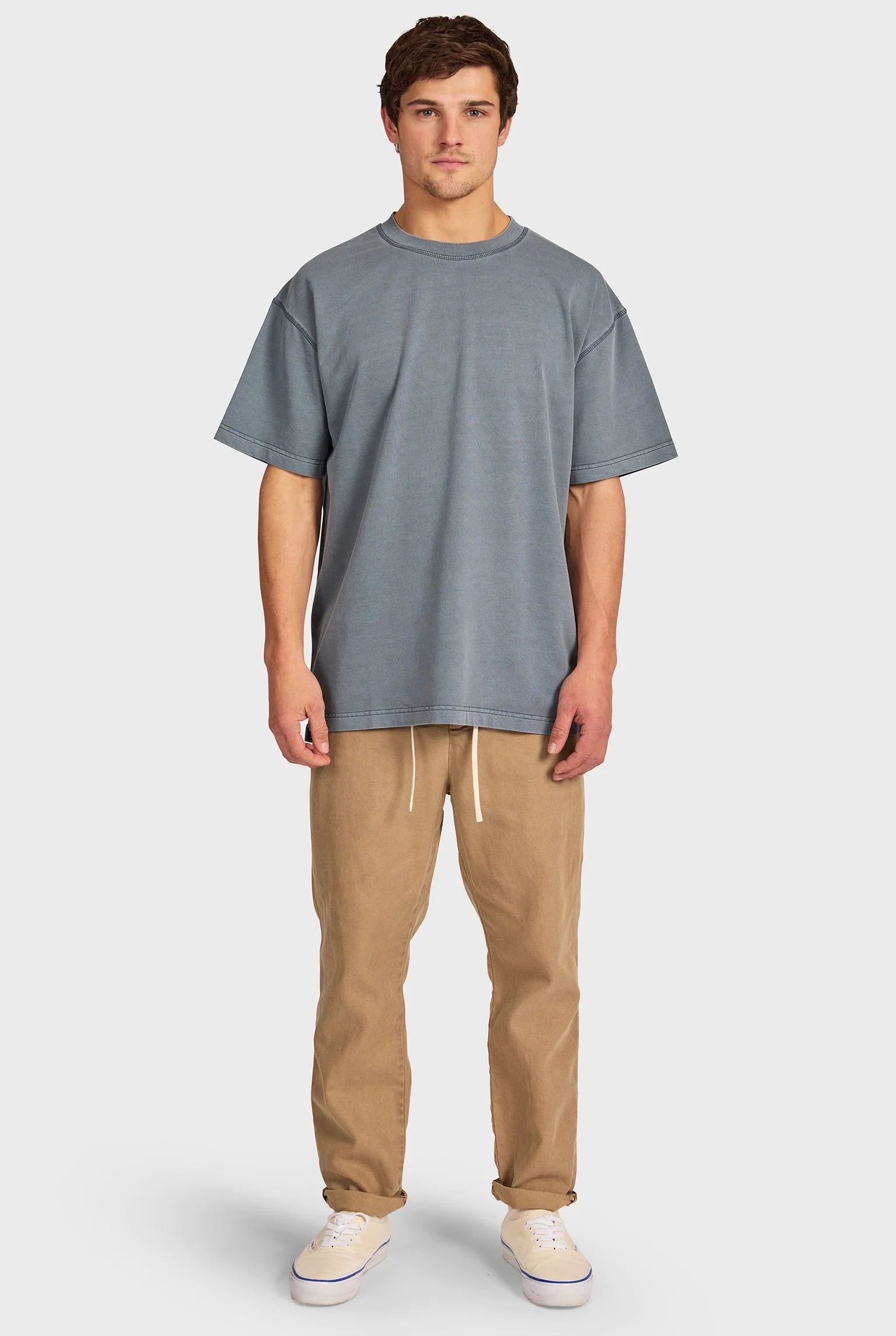 バーシティー クルーTシャツ - Graphite Blue